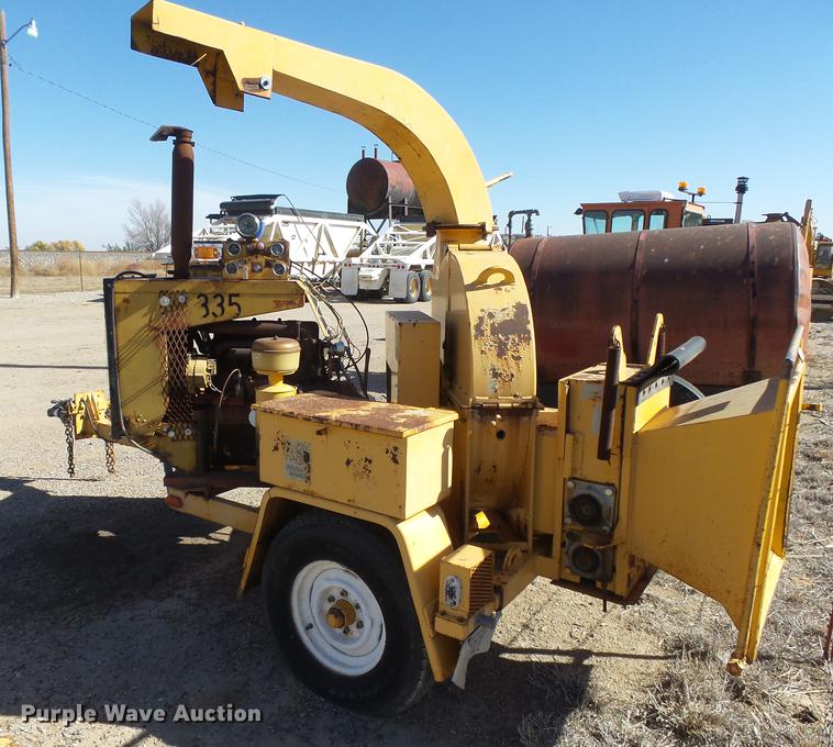 image for item DE9211 Brush Bandit wood chipper