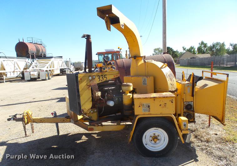 image for item DE9211 Brush Bandit wood chipper