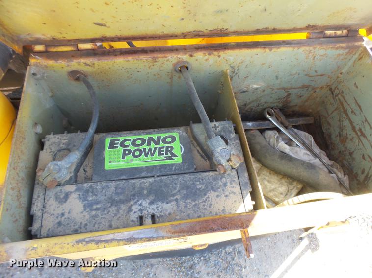 image for item DE9211 Brush Bandit wood chipper