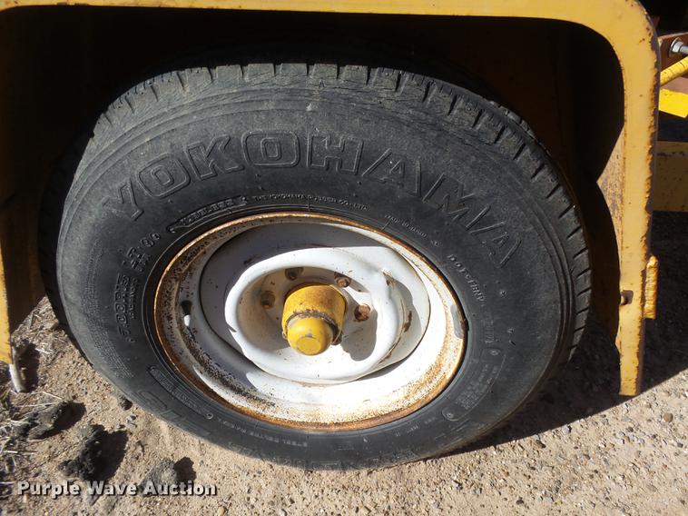 image for item DE9211 Brush Bandit wood chipper