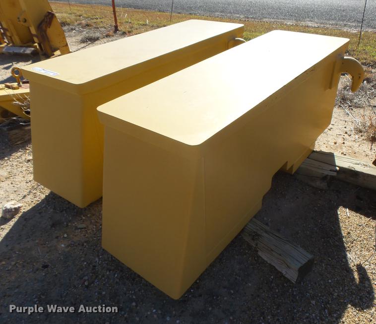 image for item DE9212 Caterpillar 140H push blocks