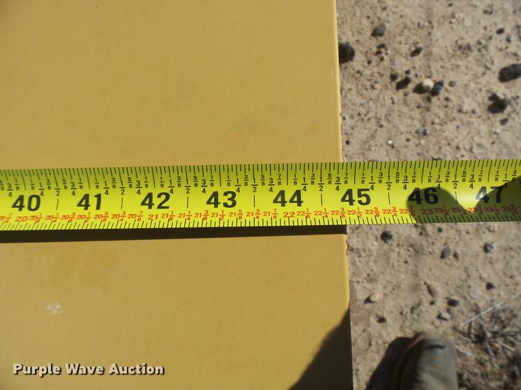 image for item DE9212 Caterpillar 140H push blocks