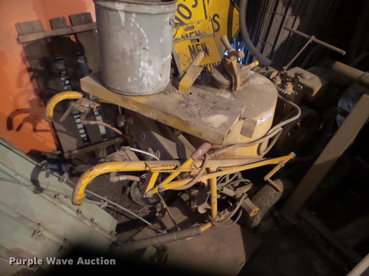 image for item DE9214 Paint striper