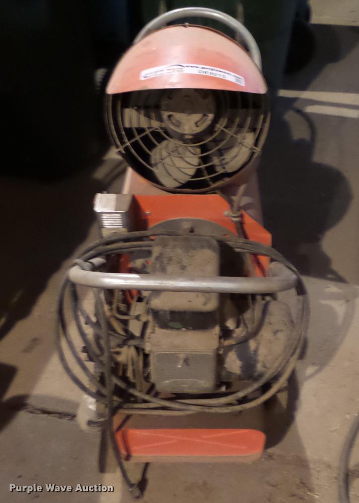 image for item DE9215 Champion 158T heater