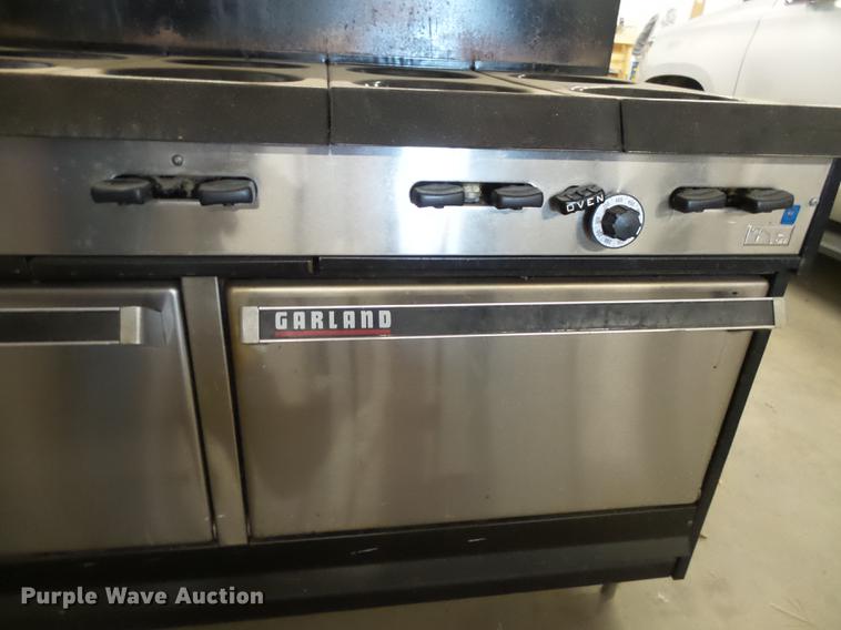 image for item DE9217 1987 Garland stainless steel range/double range