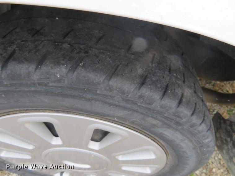 image for item DF9853 2008 Ford Crown Victoria Police Interceptor