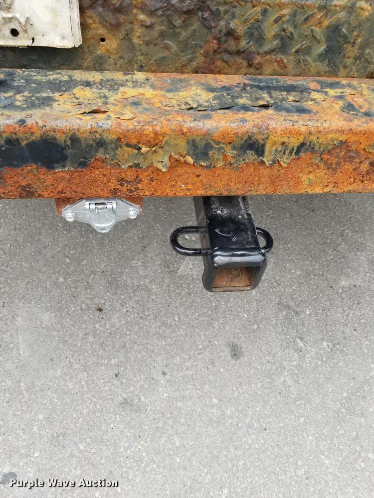 image for item DP9930 1997 Ford F250 Super Duty flatbed pickup truck