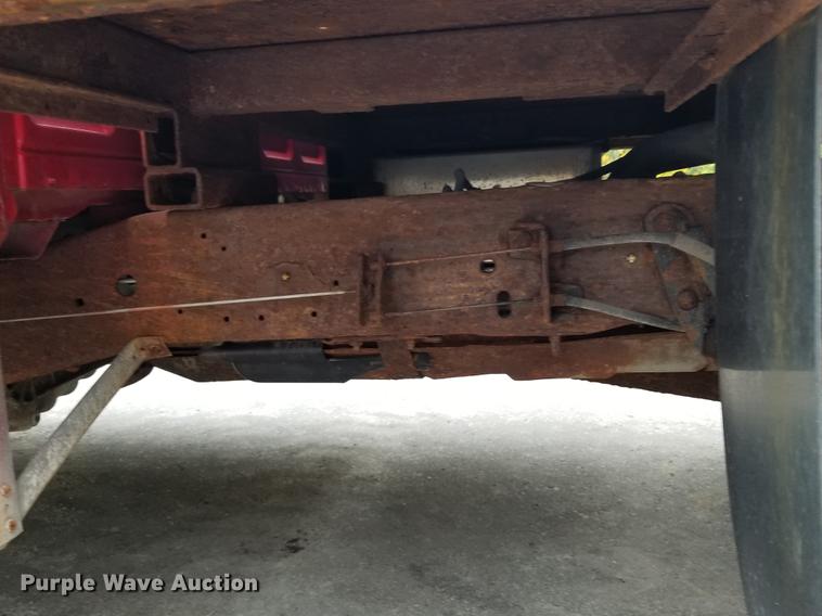 image for item DP9930 1997 Ford F250 Super Duty flatbed pickup truck