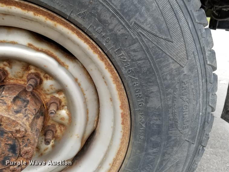 image for item DP9930 1997 Ford F250 Super Duty flatbed pickup truck