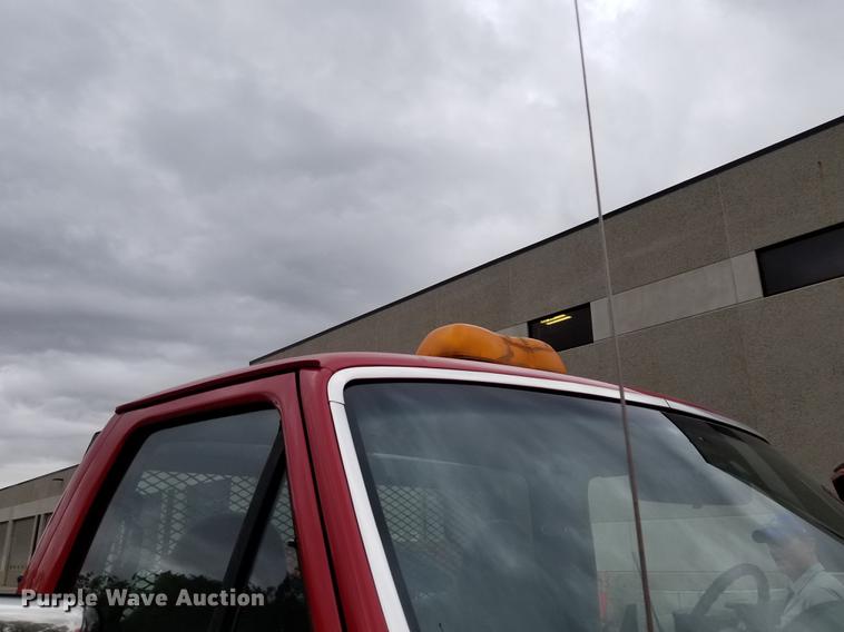 image for item DP9930 1997 Ford F250 Super Duty flatbed pickup truck