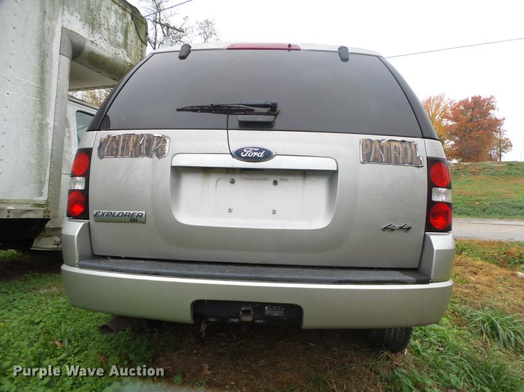 image for item DS9669 2008 Ford Explorer SUV
