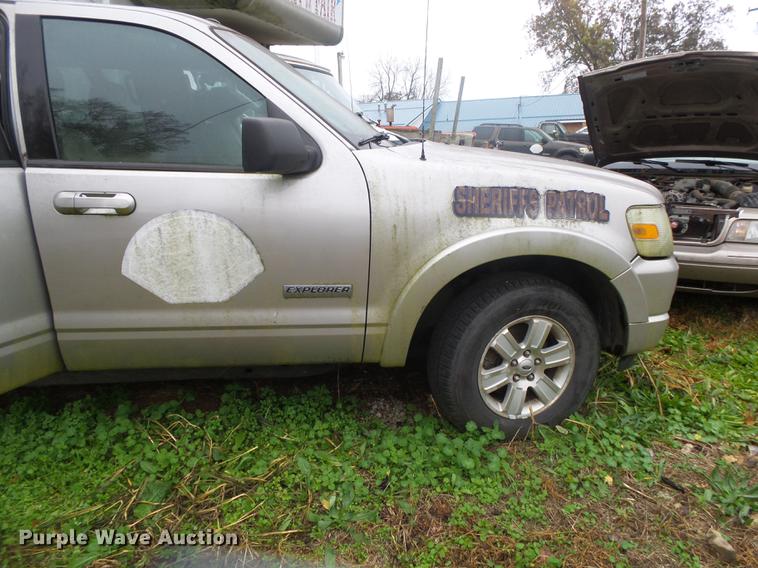 image for item DS9669 2008 Ford Explorer SUV