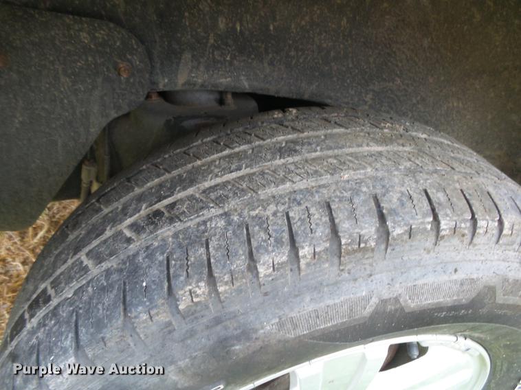 image for item DS9669 2008 Ford Explorer SUV