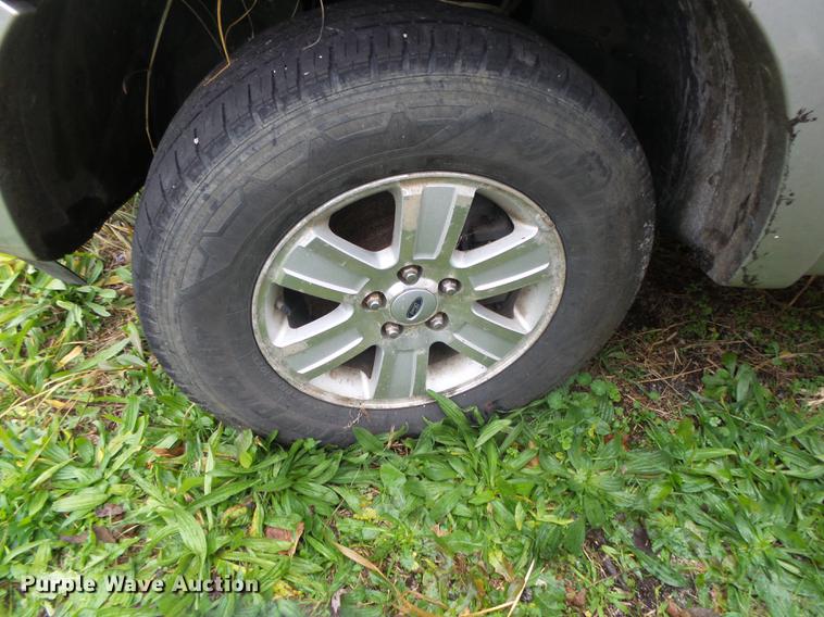 image for item DS9669 2008 Ford Explorer SUV