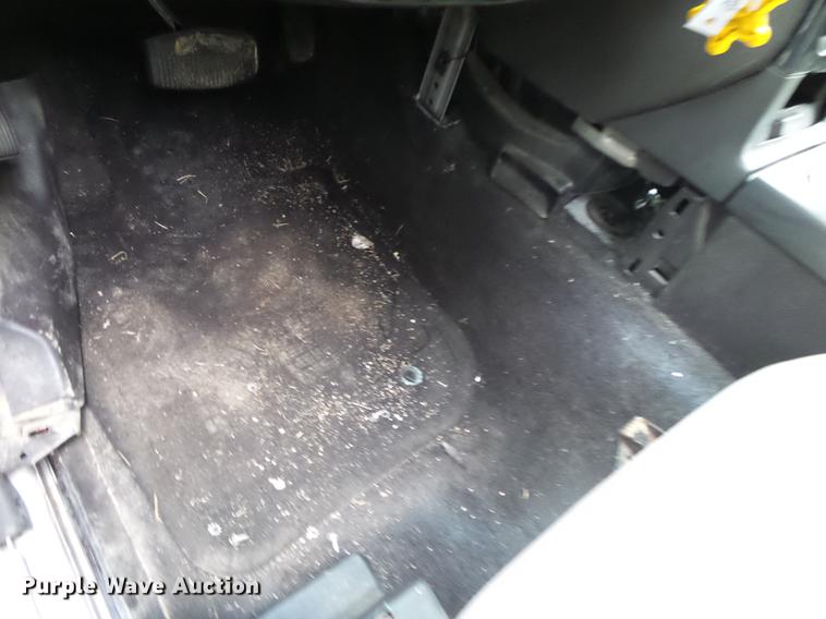 image for item DS9669 2008 Ford Explorer SUV