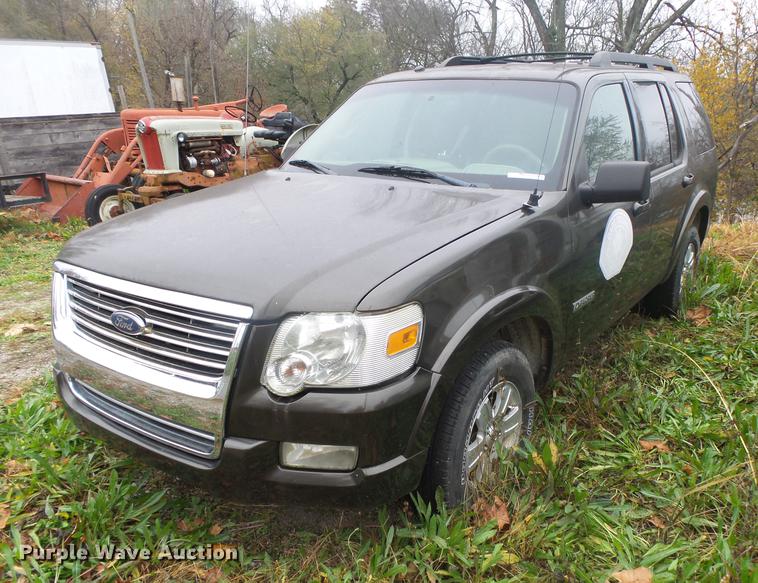 image for item DS9670 2008 Ford Explorer XLT SUV