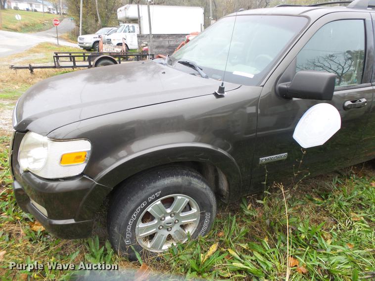 image for item DS9670 2008 Ford Explorer XLT SUV