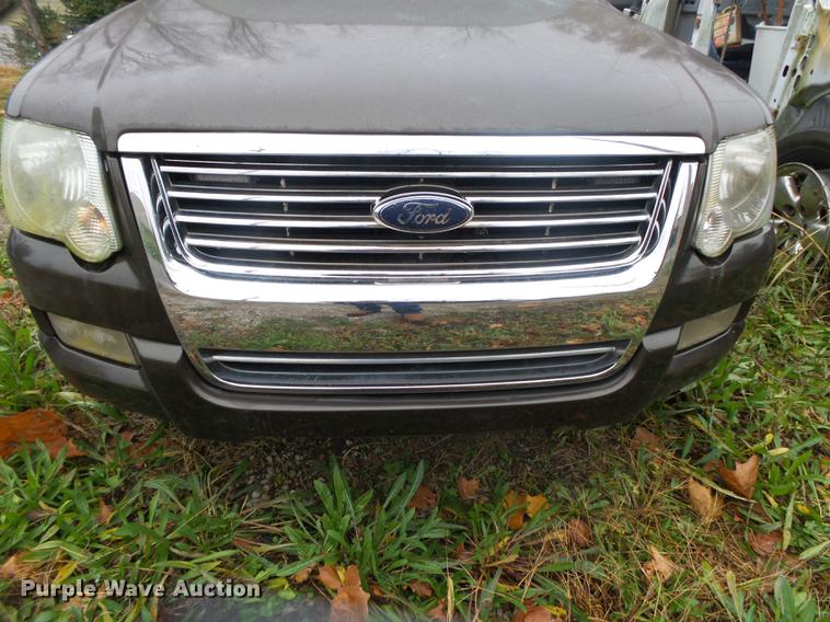 image for item DS9670 2008 Ford Explorer XLT SUV