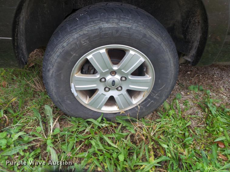 image for item DS9670 2008 Ford Explorer XLT SUV