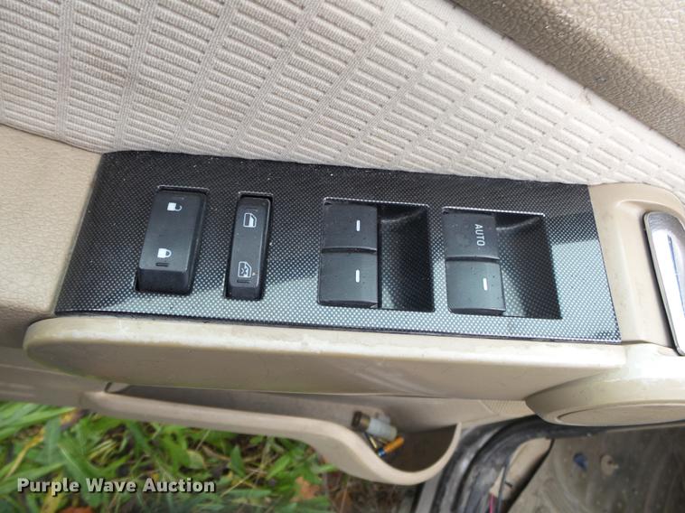 image for item DS9670 2008 Ford Explorer XLT SUV