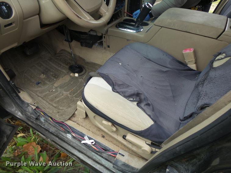 image for item DS9670 2008 Ford Explorer XLT SUV