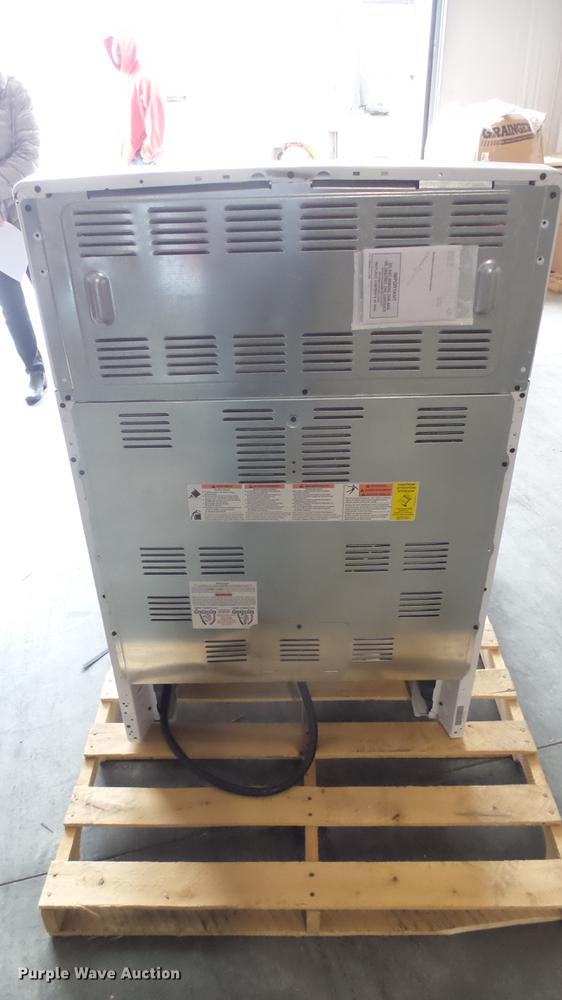 image for item DV9120 Kenmore stove