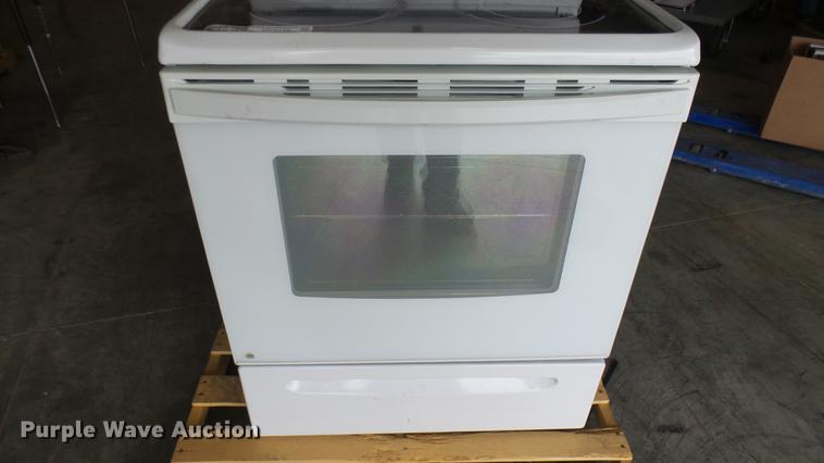 image for item DV9120 Kenmore stove