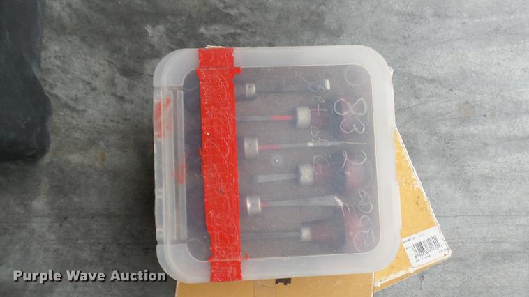 image for item DV9127 Leather tools