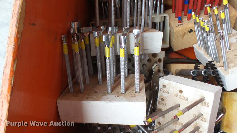 image for item DV9127 Leather tools