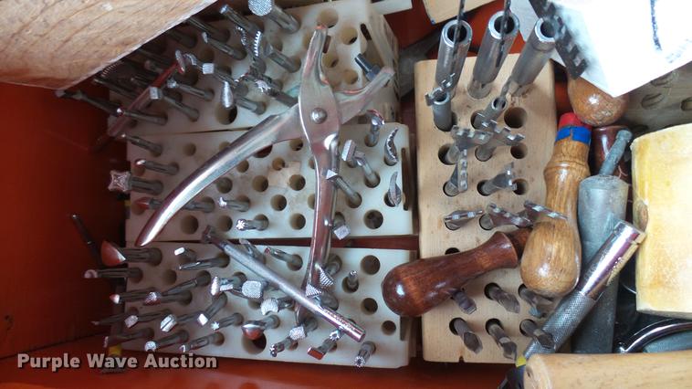 image for item DV9127 Leather tools