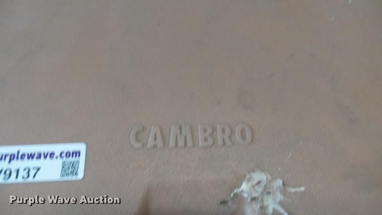 image for item DV9137 Cambro plastic ice chest