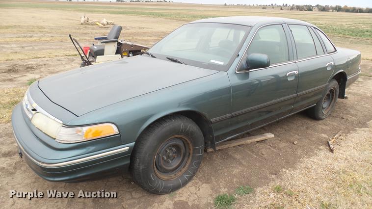 image for item DV9139 1996 Ford Crown Victoria Police Interceptor