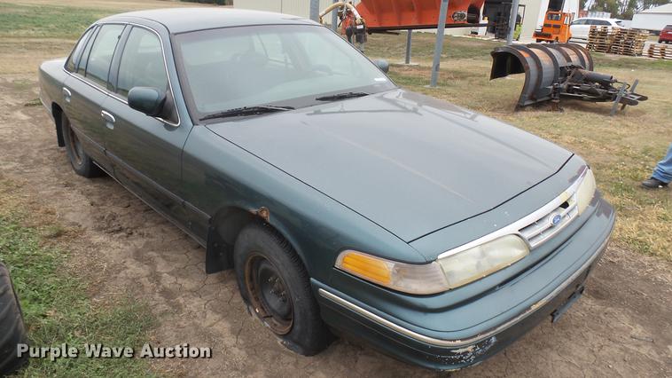 image for item DV9139 1996 Ford Crown Victoria Police Interceptor