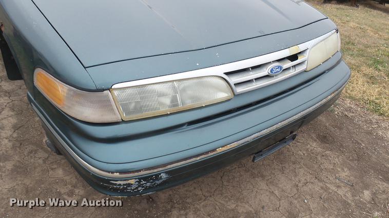 image for item DV9139 1996 Ford Crown Victoria Police Interceptor