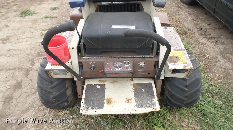 image for item DV9140 1992 Grasshopper 721D ZTR lawn mower