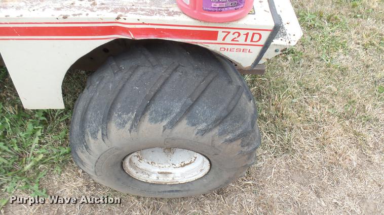 image for item DV9140 1992 Grasshopper 721D ZTR lawn mower