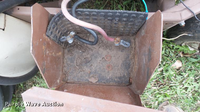 image for item DV9140 1992 Grasshopper 721D ZTR lawn mower