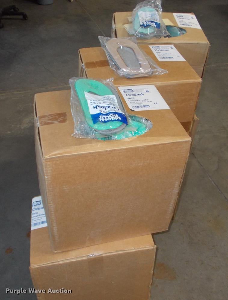 image for item DV9143 Boots, pants, and slippers