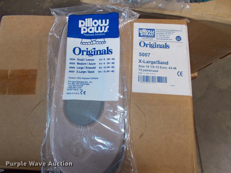 image for item DV9143 Boots, pants, and slippers