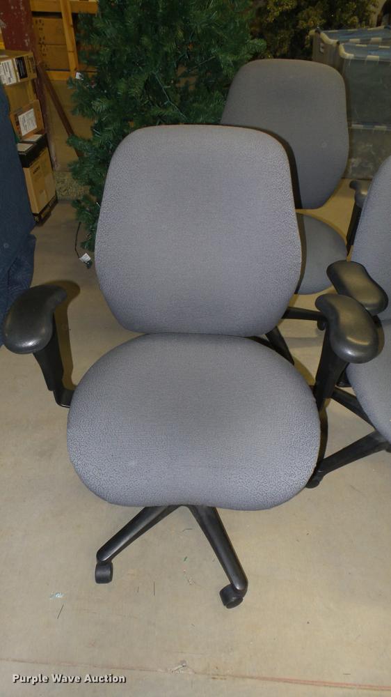image for item DV9155 (10) office chairs