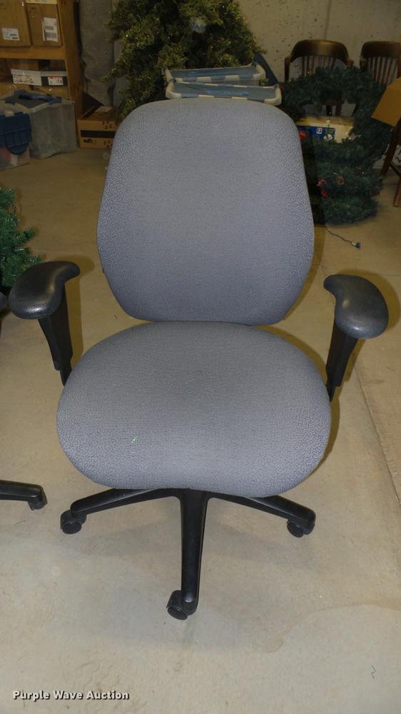 image for item DV9155 (10) office chairs