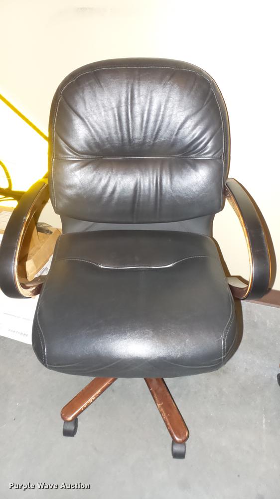 image for item DV9155 (10) office chairs