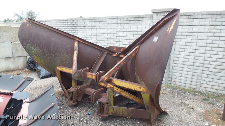 image for item DV9160 Balderson BV11 V-plow