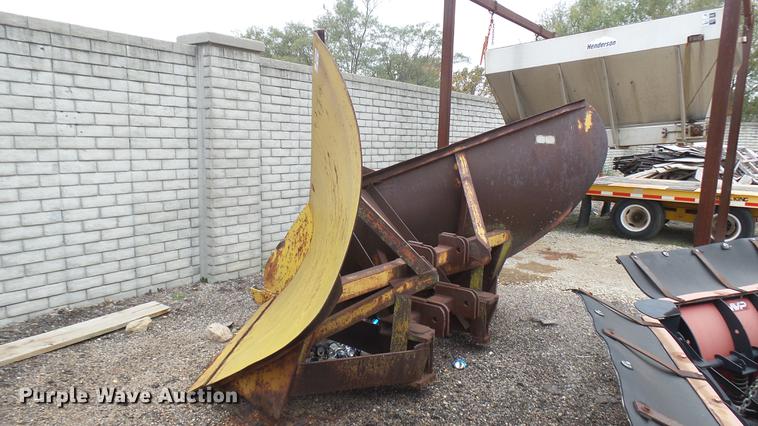 image for item DV9160 Balderson BV11 V-plow