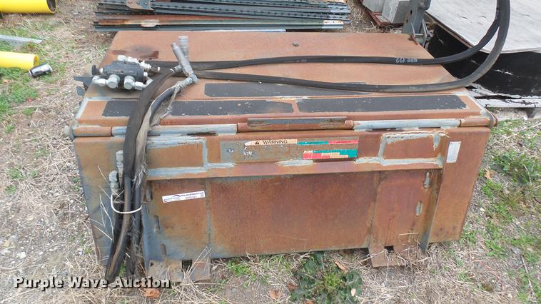image for item DV9161 Bobcat sweeper