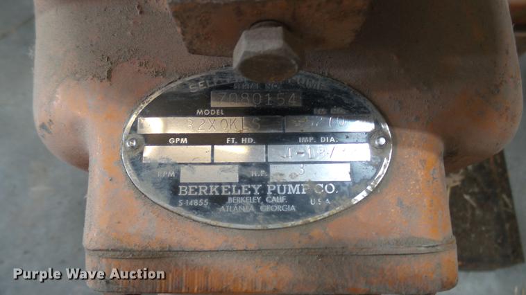 image for item DV9163 (2) trash pumps