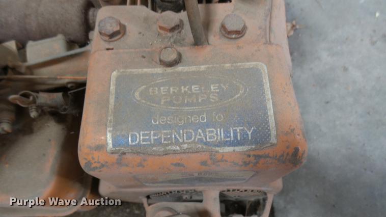 image for item DV9163 (2) trash pumps