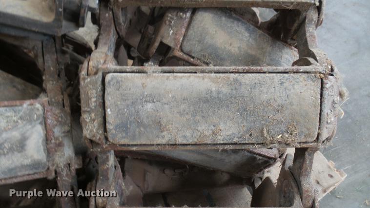 image for item DV9165 (2) Bobcat tracks