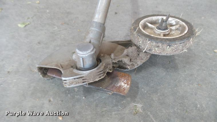 image for item DV9167 Lawn and garden equipment