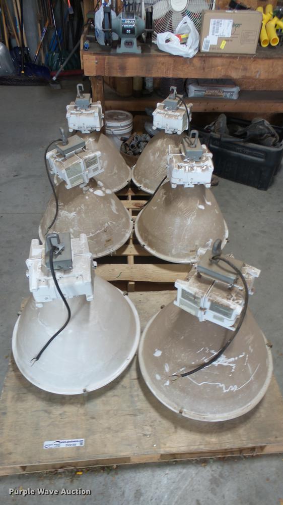 image for item DV9169 (6) bay lights